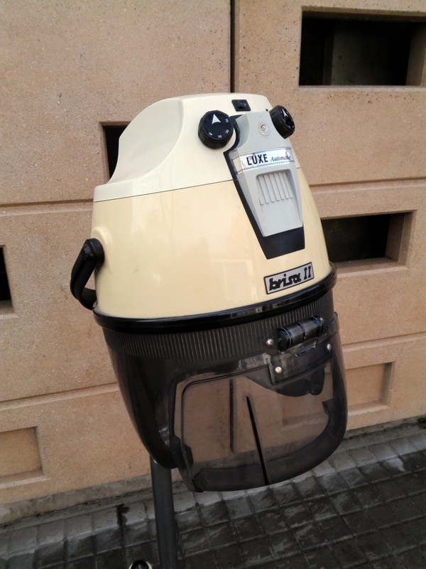 secador pelo pie brisa 2 4ruedas alt regulable metal plastico o3_3 134-158x36x49 (38eu.) 1u